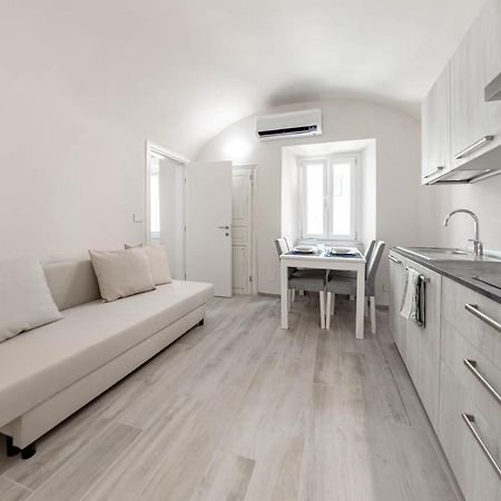 H11 Piccola Perla A Un Passo Dal Mare Apartment Santo Stefano al Mare Bagian luar foto